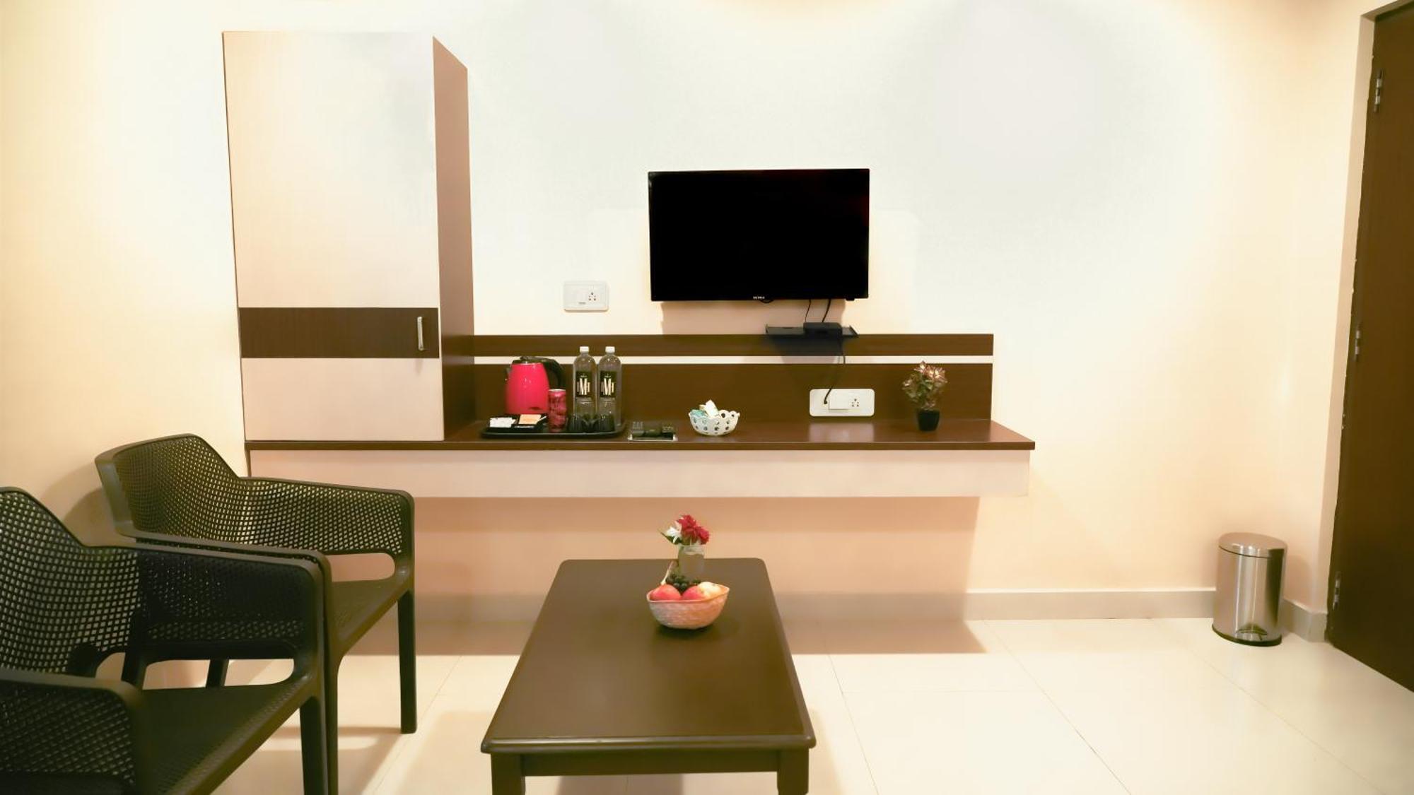 Hotel Mountview Comforts Tirupati Extérieur photo